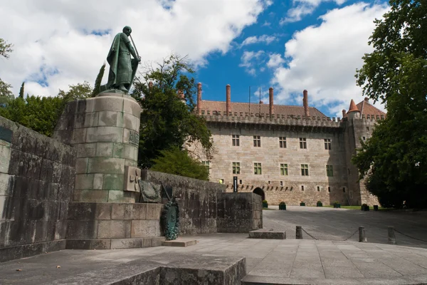 Guimarães gamla staden slottet — Stockfoto