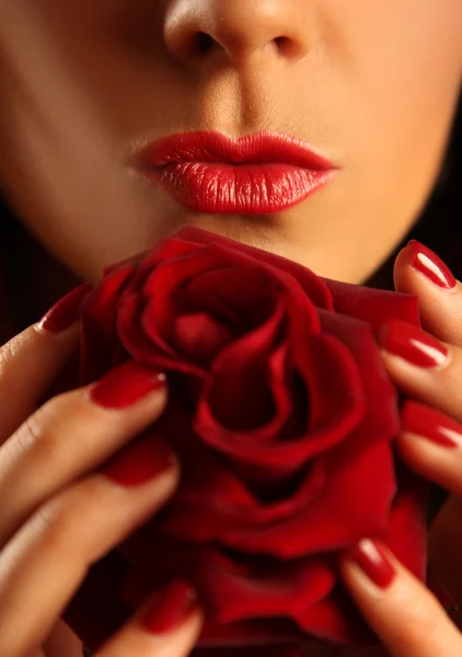 嘴唇和玫瑰 — 图库照片