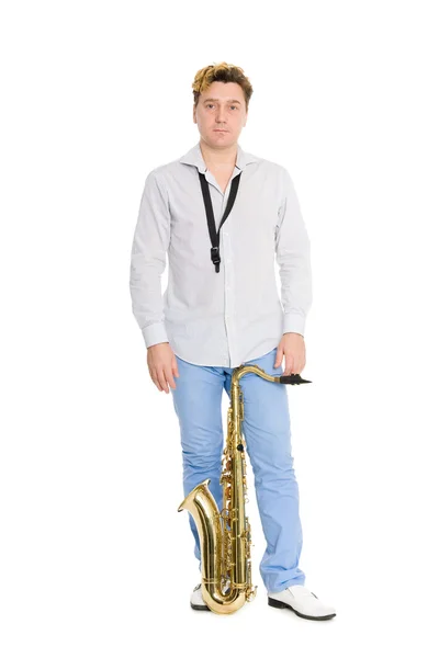 Joven músico con saxofón — Foto de Stock