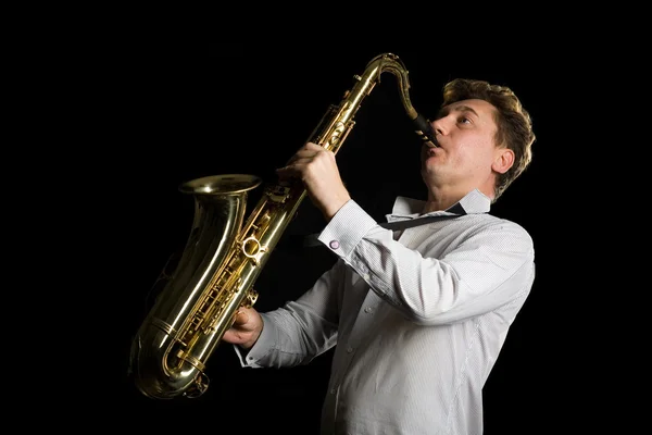 Jovem saxofonista — Fotografia de Stock