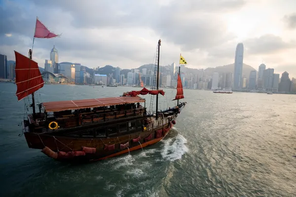 Barca a vela in Hong Kong — Foto Stock