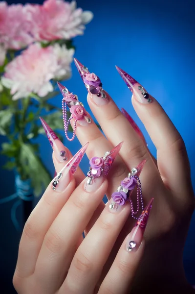 Bella manicure di mani — Foto Stock