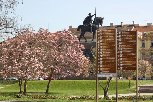Praça do Rei Tomislav em Zagreb, Croácia — Fotografia de Stock