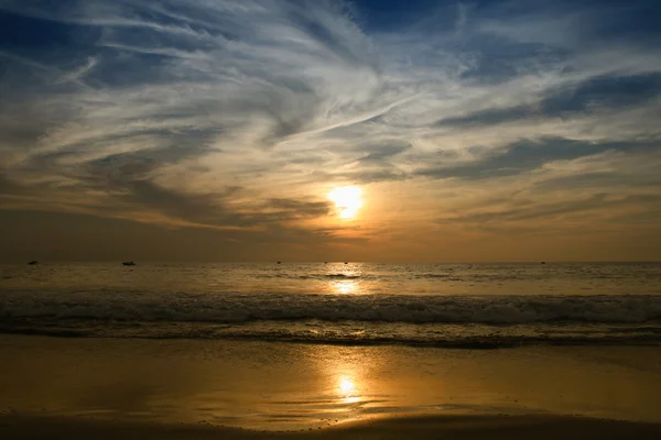 Zachód słońca i ocean — Zdjęcie stockowe