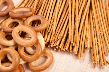 Bread ring and breadsticks clipart