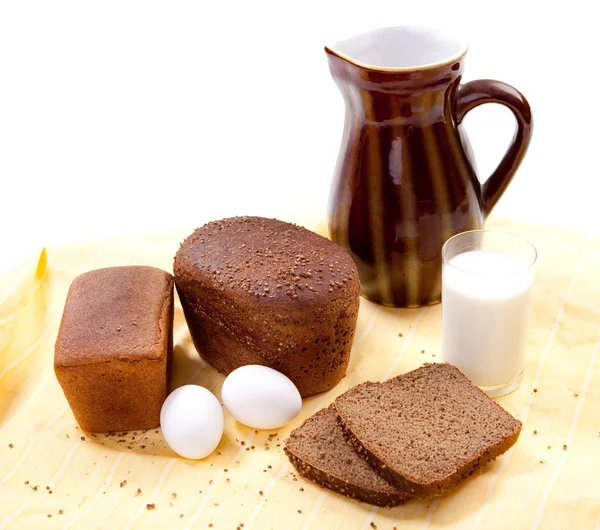 Brown bread with milk — Stock Photo, Image