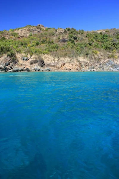 Temiz su ve Karayip Adası — Stok fotoğraf