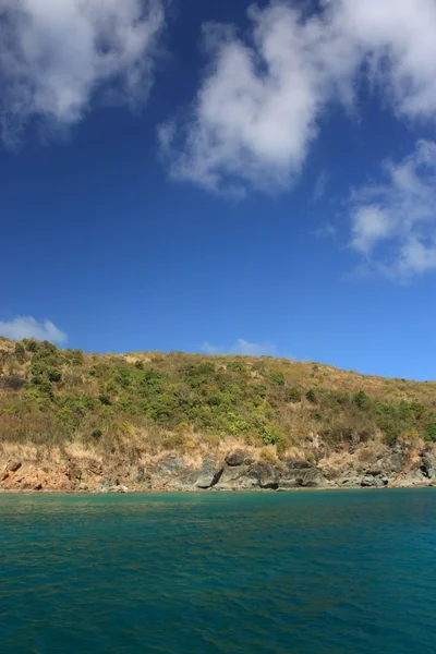 Eau claire et île des Caraïbes — Photo