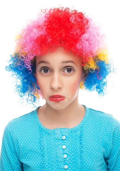 Triste menina com peruca festa — Fotografia de Stock