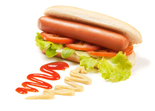 Hot dog avec laitue et tomate — Photo