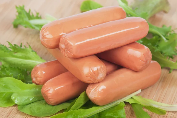 Kiełbasy surowe hot dog — Zdjęcie stockowe
