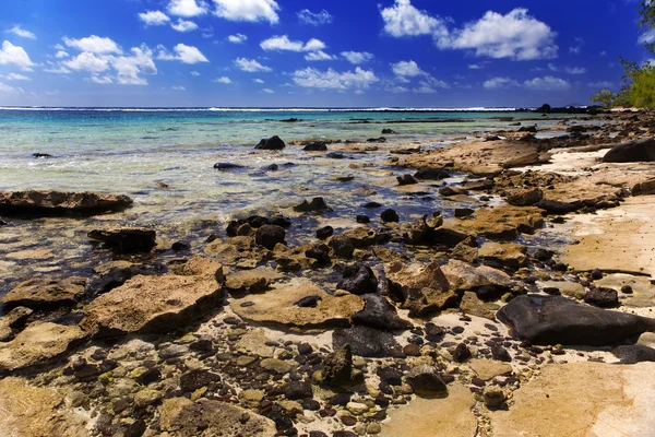 Mauritius vagyok. Köves táj a sziget Gabriel. — Stock Fotó