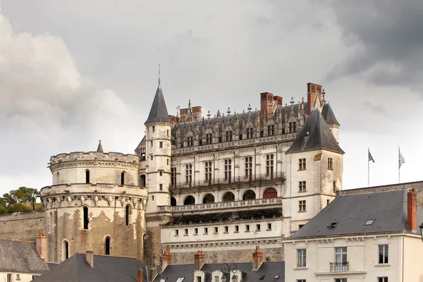 Castelo de um vale do rio Loire. França. Castelo de Amboise — Fotografia de Stock