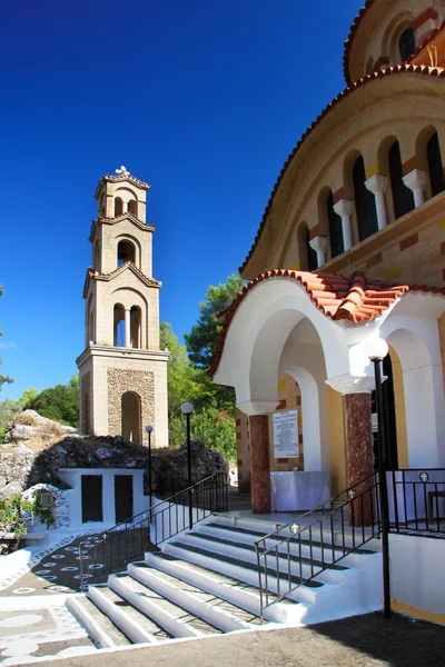 Grécia. Rhodes. O mosteiro de um homem de Nektary sagrado — Fotografia de Stock