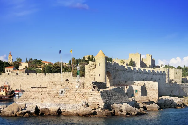Greece. Rhodes. An ancient fortification round an old city — Stock Photo, Image
