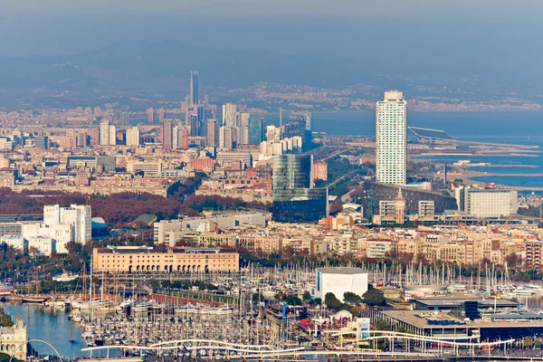 Letecký pohled na Barcelonu od kopce montjuic — Stock fotografie