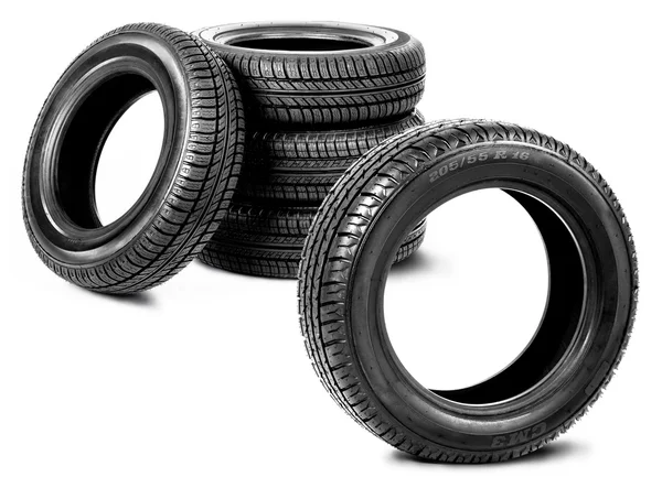 Reifen auf weißem Hintergrund — Stockfoto
