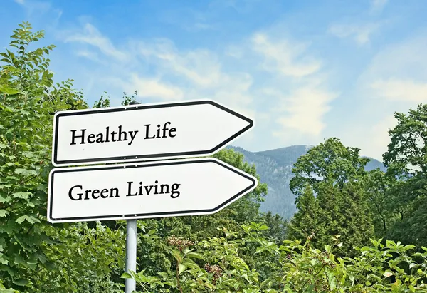 Road signs to healthy life and green living — Stock Photo, Image