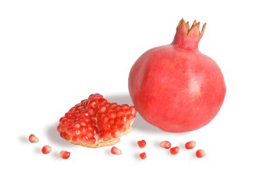 nar ve pomegranatev parçaları üzerinde beyaz backgro izole