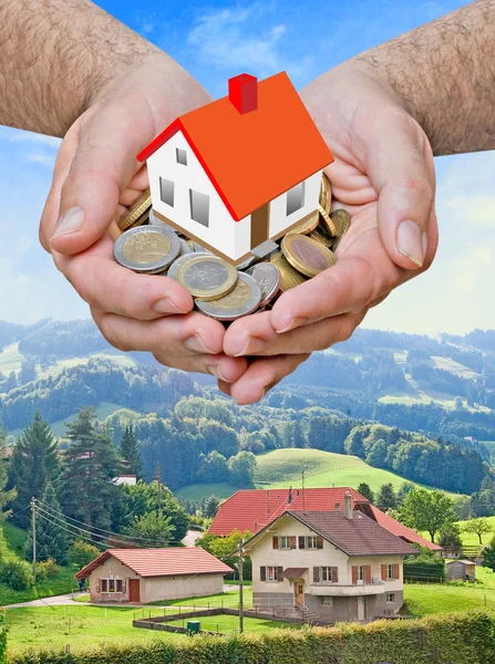 Dream house as a gift — Stock Photo, Image