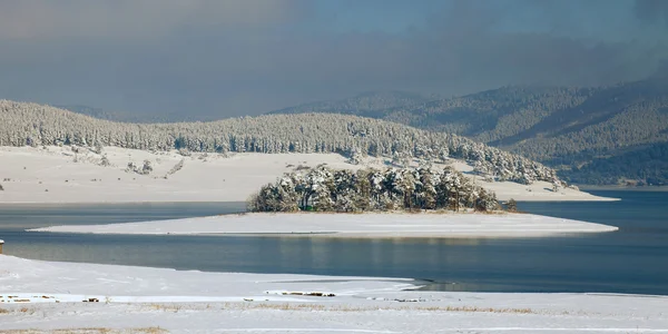 Bulgaarse winterlandschap — Stockfoto