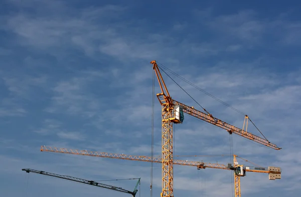 Cranes up the sky — Stock Photo, Image