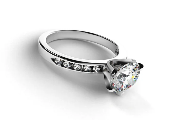 Stříbrný prsten s diamanty — Stock fotografie