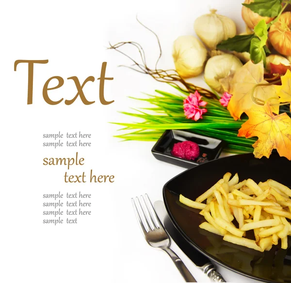 Stekt potatis, kryddor och ingredienser — Stockfoto