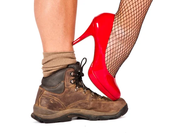 Vörös és barna cipők közötti kontraszt — Stock Fotó
