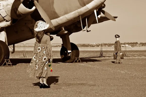 Mit dem Flugzeug in den Krieg — Stockfoto