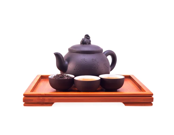 Čínský zelený čaj hliněný hrnec a poháry — Stock fotografie