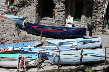 Cinque Terre İtalya balıkçı tekneleri