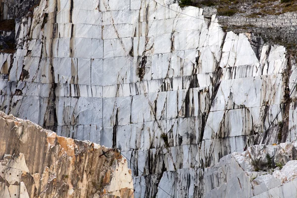 Las canteras de mármol - Alpes Apuanos — Foto de Stock