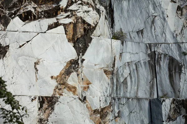 Marmor stenbrott - Apuanska Alperna — Stockfoto