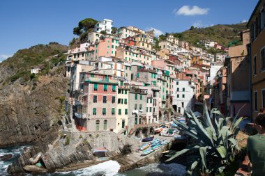 Riomaggiore - İtalya 'nın Cinque Terre kentlerinden biri