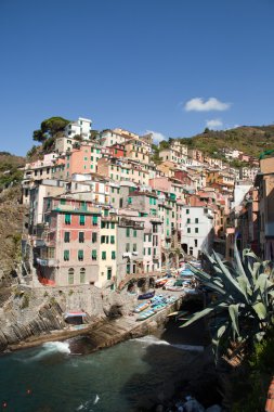 Riomaggiore - İtalya 'nın Cinque Terre kentlerinden biri