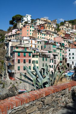 Riomaggiore - İtalya 'nın Cinque Terre kentlerinden biri