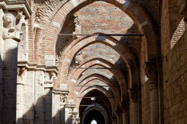 san galgano abbey yan nefin