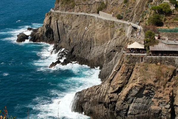 Gyönyörű tengerpart Cinque Terre, Liguria, Olaszország — Stock Fotó