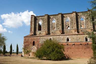 san galgano abbey yan duvar. Toskana