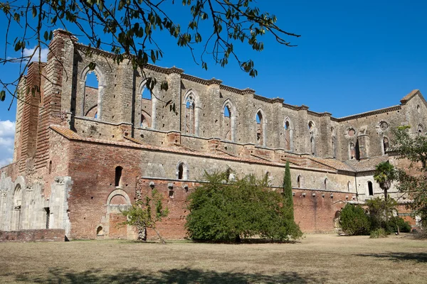 La paroi latérale de l'abbaye de San Galgano. Toscane — Photo