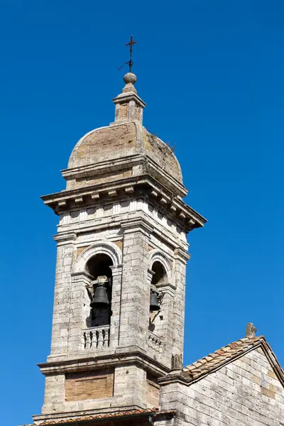 교회 라 collegiata 디 산 퀴리 코 d'orcia, 투 스 카 니 — 스톡 사진