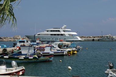 Kardamena resort ve bağlantı noktasında kos Adası