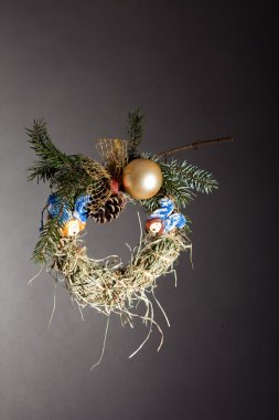 çevre dostu Noel süsleri, saman el yapımı