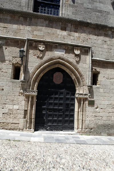 Starego miasta w Rodos. Ulicy Rycerzy (teraz Ambasada ulicy) — Zdjęcie stockowe