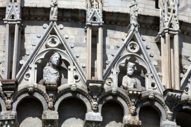 Pisa - Piazza dei Miracoli 'deki Aziz John Kilisesi