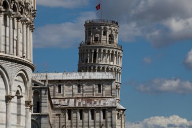 Pisa - vaftizhane, leaning tower ve duomo piazza dei miracoli içinde