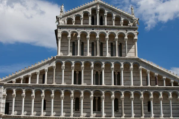 Pisa - Duomo. Katedrála sv. Marie Nanebevzetí Panny Marie — Stock fotografie