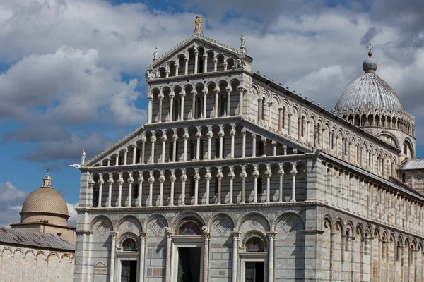Pisa - Duomo. Katedralen St Mary av antagandet — Stockfoto