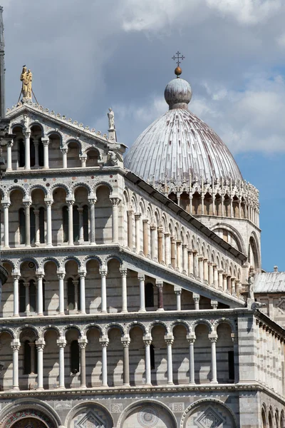 Pisa - Duomo. Kathedraal van St. Maria van de Hemelvaart — Stockfoto